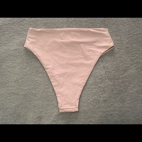 Princess Polly high rise swim bottoms size 10 EUC dusty pink - Picture 2 of 5